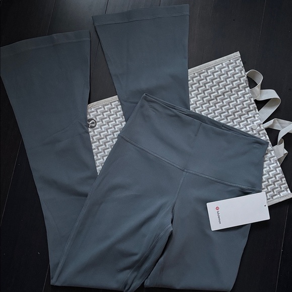 lululemon athletica Pants - LULULEMON ALIGN RIBBED MINI FLARE *REGULAR IN OIL BLUE SZ 6 NWT